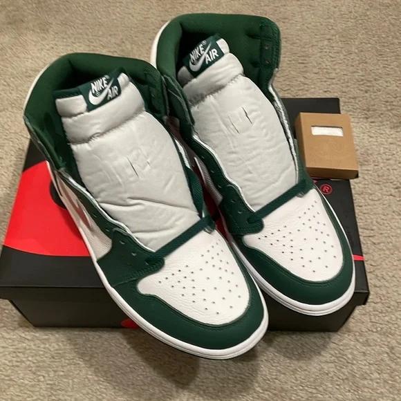 Air Jordan 1 Retro High OG Men's Shoes size 10 brand new - Picture 2 of 12